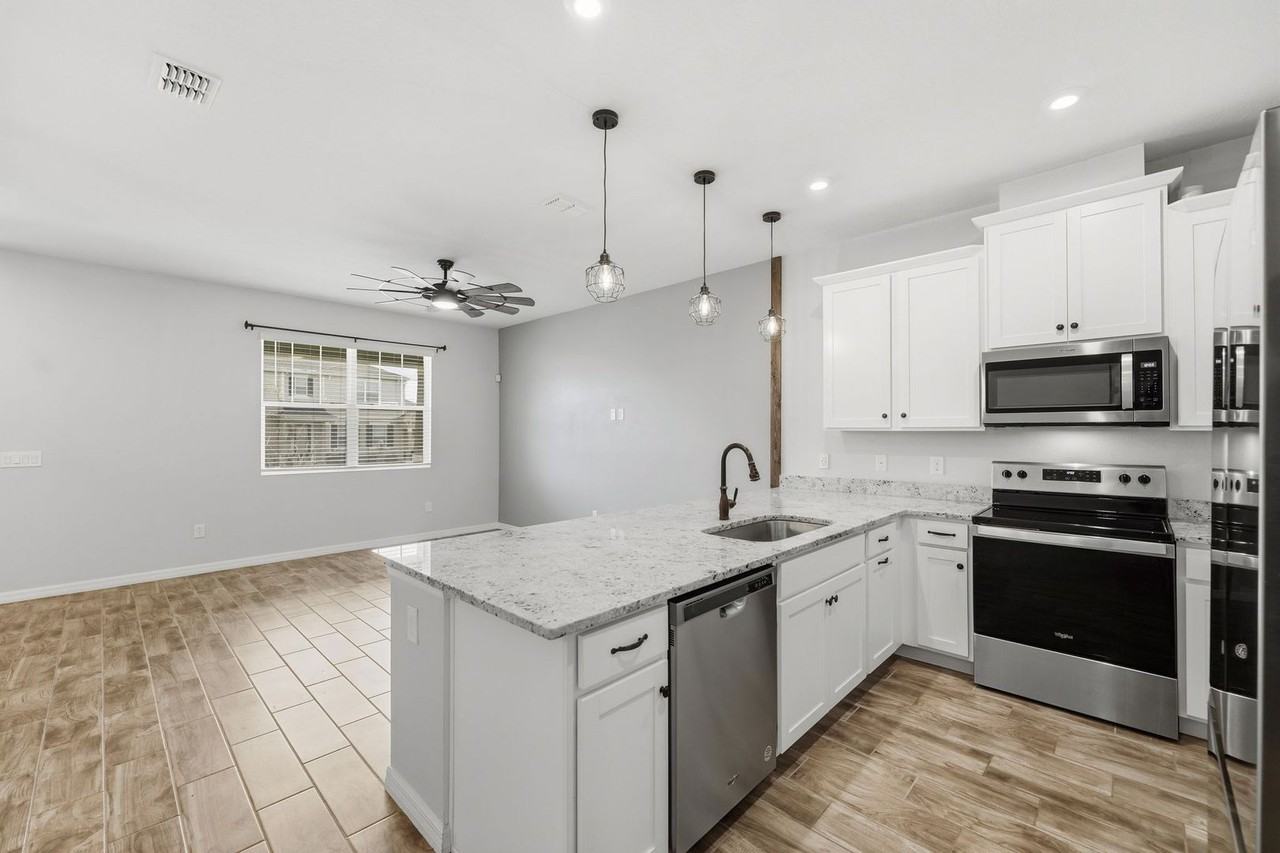 2946 Firebush Way - Photo 3 of 31