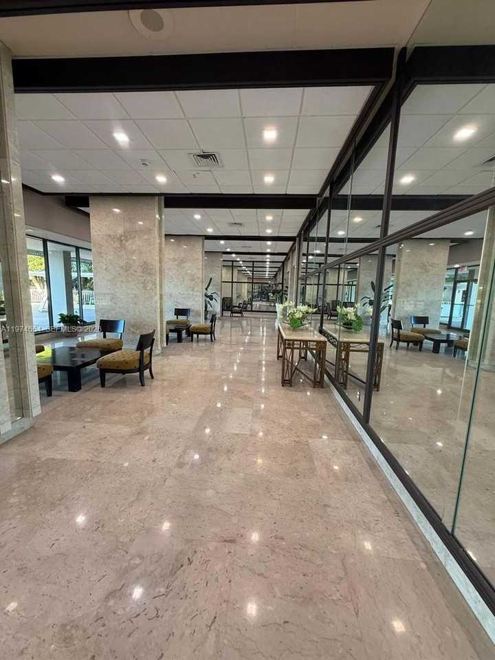 300 Bayview Dr #2106 - Photo 3 of 20