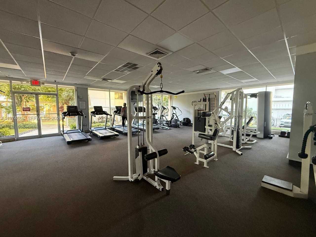 300 Bayview Dr #2106 - Photo 4 of 20