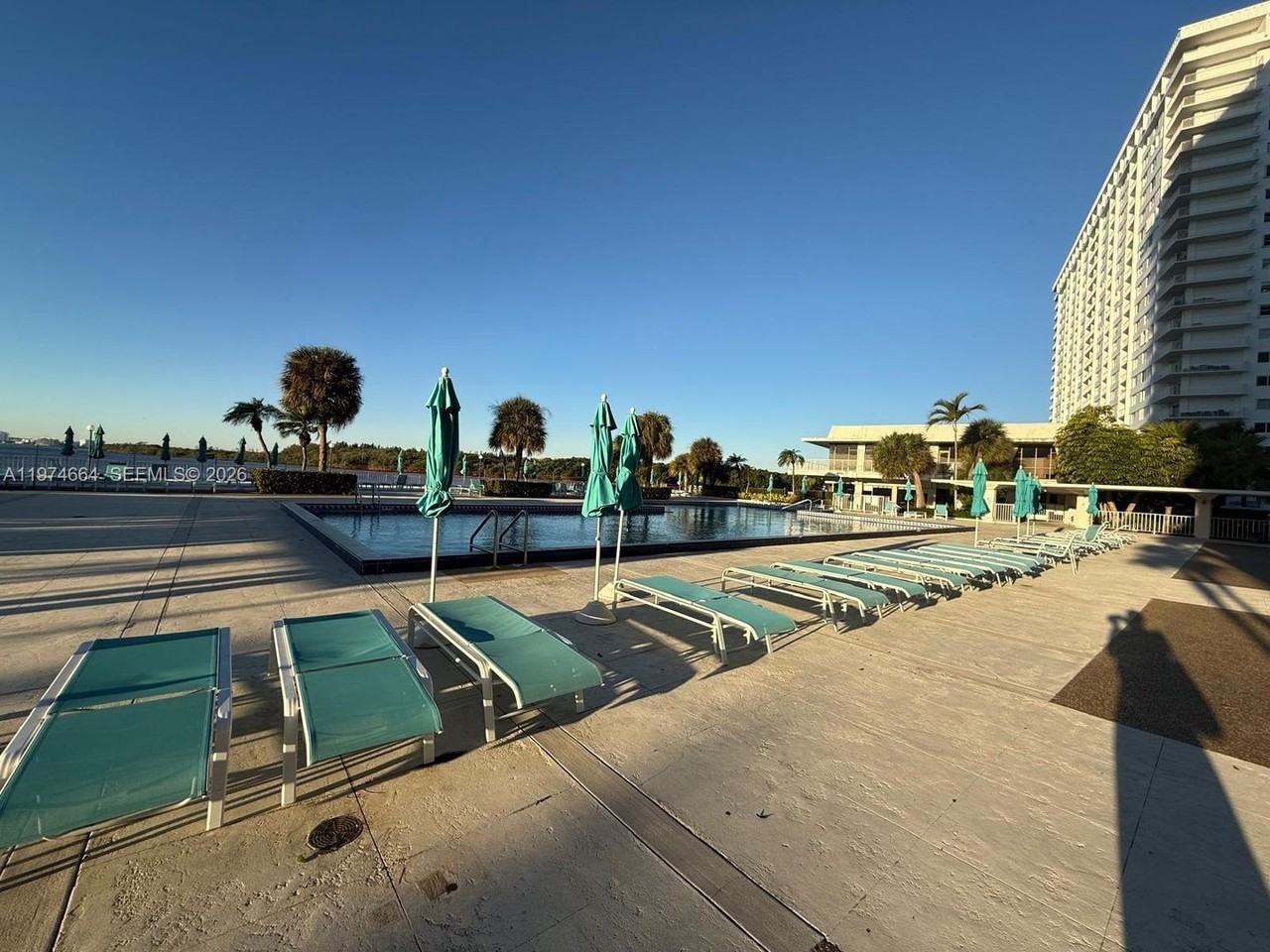 300 Bayview Dr #2106 - Photo 6 of 20