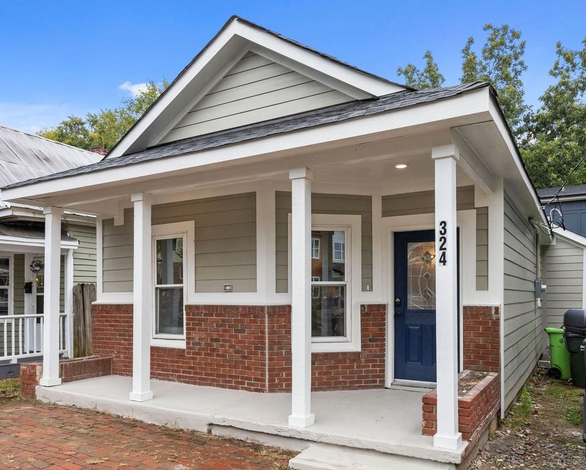 324 Bragg St - Photo 2 of 10