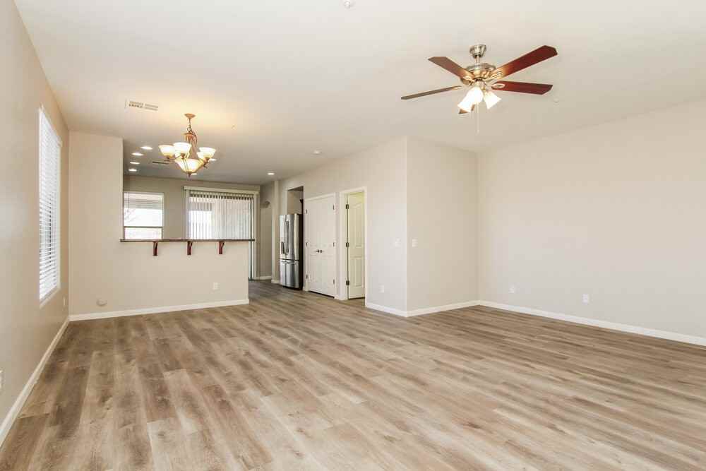 30999 N 127th Ave - Photo 3 of 19