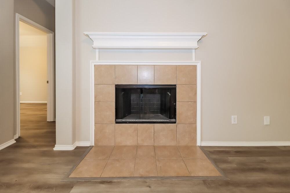 904 Starling Ln - Photo 4 of 16