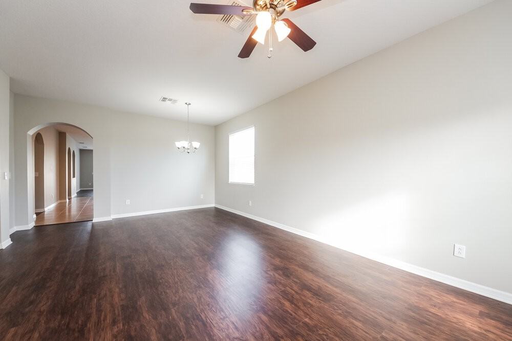 2606 Corsini Ln - Photo 2 of 15