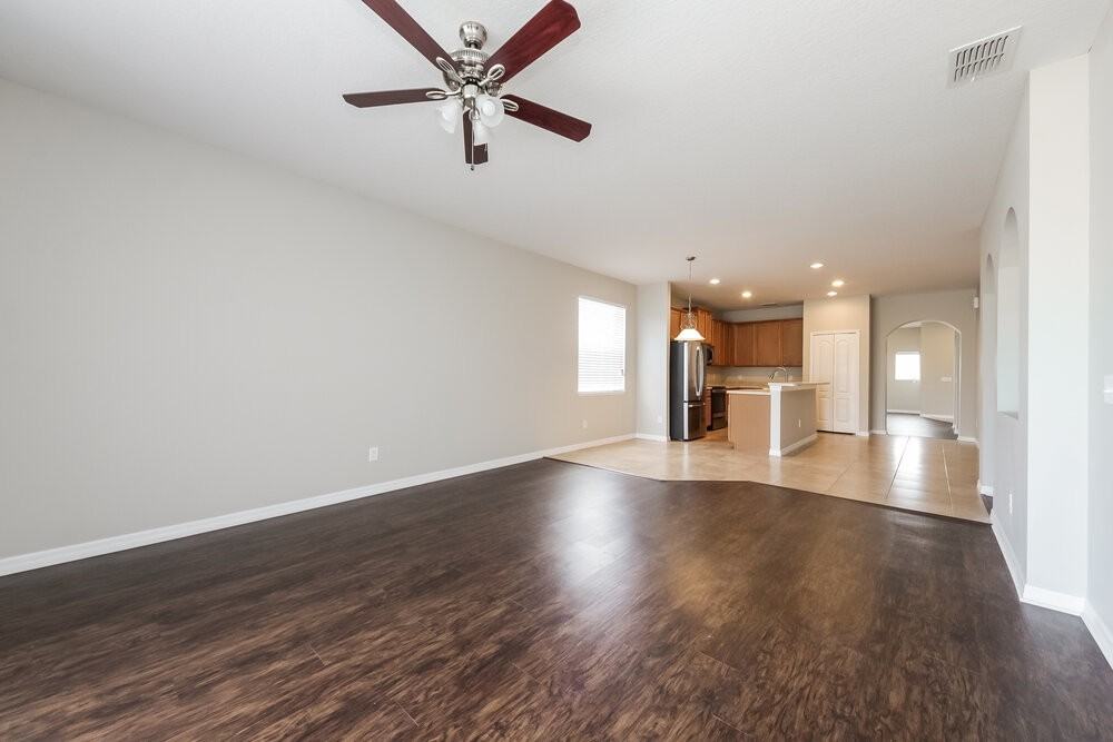 2606 Corsini Ln - Photo 3 of 15