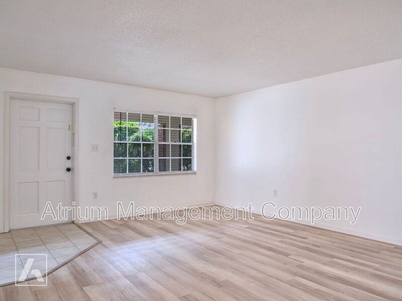 1102 Elmwood St #C - Photo 3 of 13