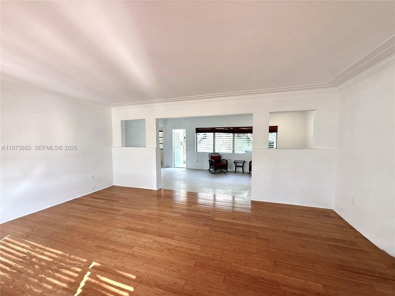 845 Fairway Dr - Photo 3 of 25