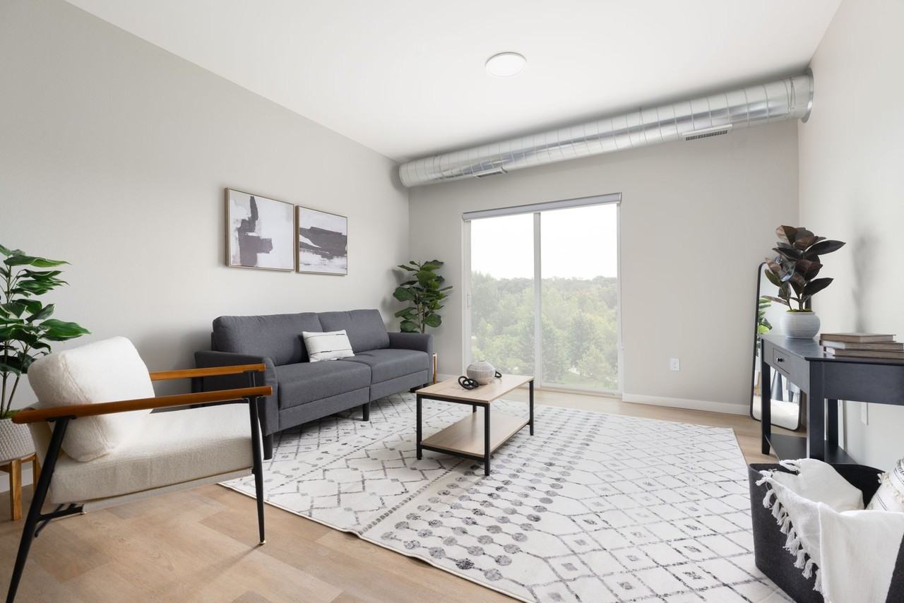 Wild Oak - Photo 3 of 50