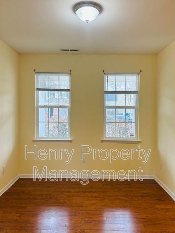 3705 Morman Springs Ln - Photo 3 of 25