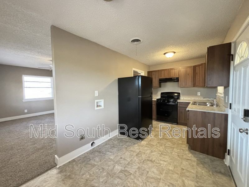 5715 W 50th St - Photo 3 of 8