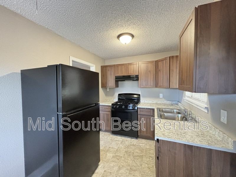 5715 W 50th St - Photo 4 of 8