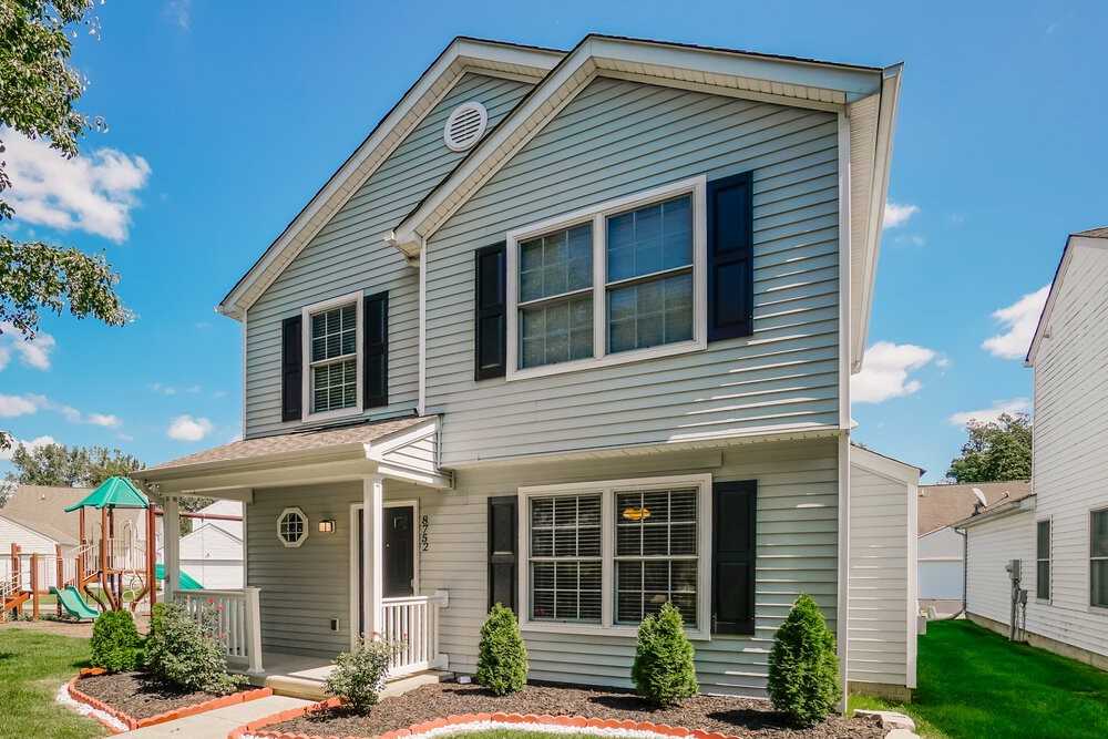 8752 Arrowtip Ln - Photo 4 of 17