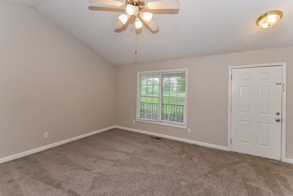 8889 Timmons Cir - Photo 4 of 17