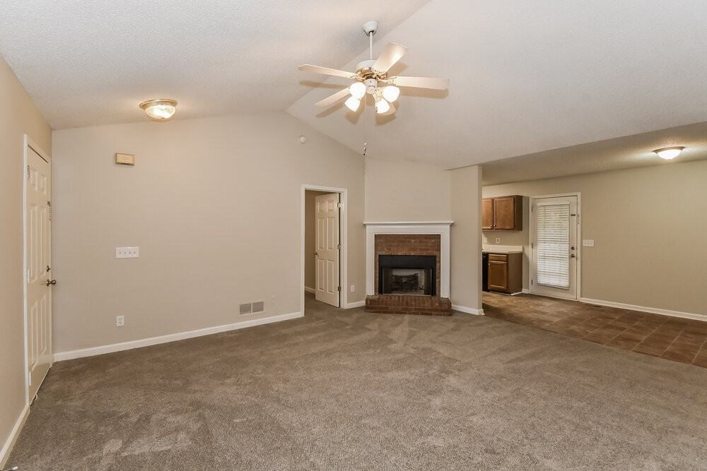 8889 Timmons Cir - Photo 5 of 17