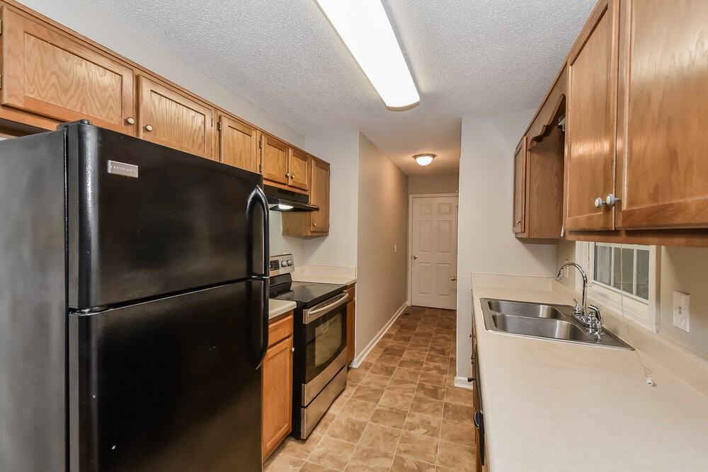 8889 Timmons Cir - Photo 7 of 17