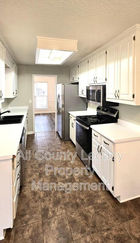 2237 Alton Frank Way - Photo 3 of 10