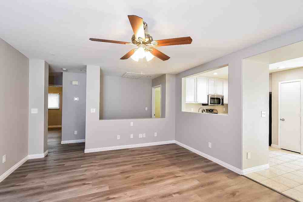 4913 Shady Rim Ct - Photo 3 of 19