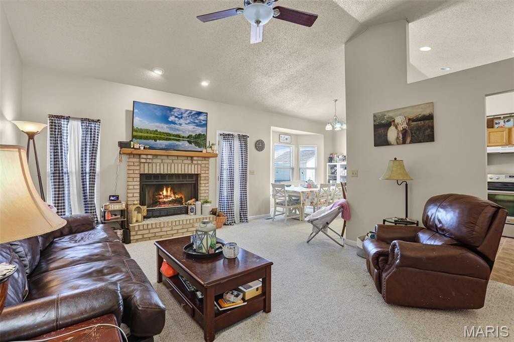 753 Forest Green Dr - Photo 3 of 17