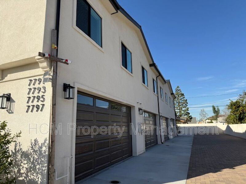 7795 15th St - Photo 2 of 25