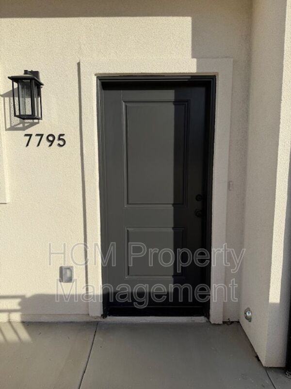 7795 15th St - Photo 4 of 25