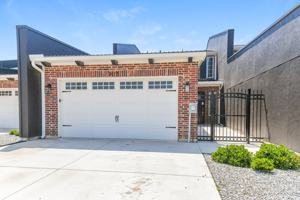 featured image of 7173 9th Hole Dr