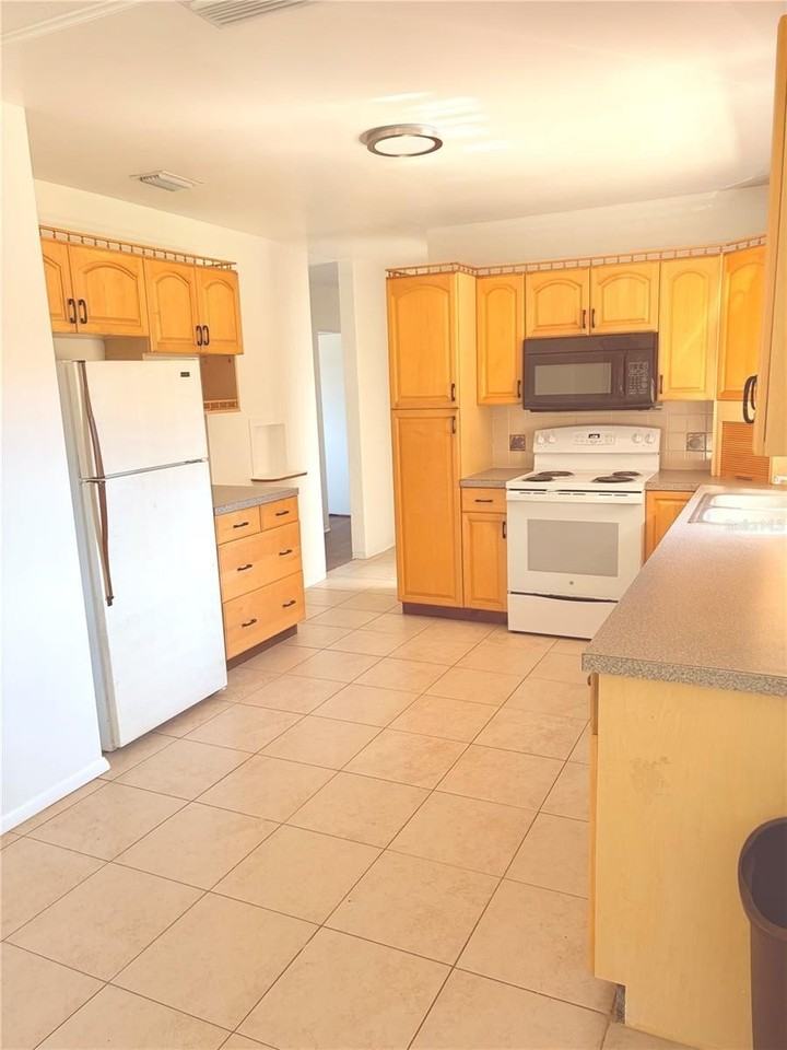 5617 1st Ave W - Photo 3 of 13