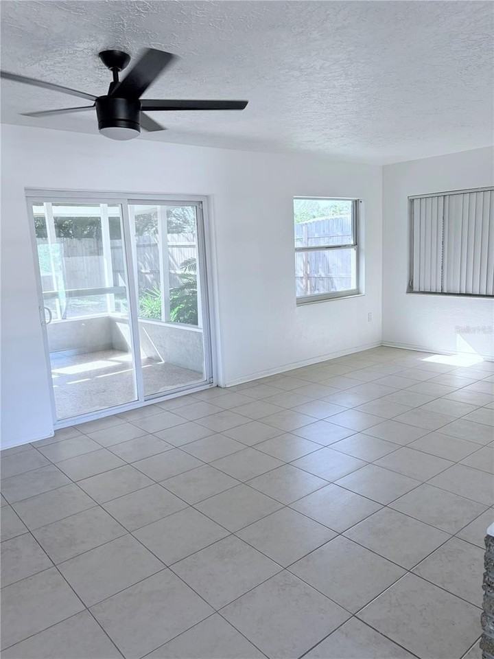 5617 1st Ave W - Photo 5 of 13