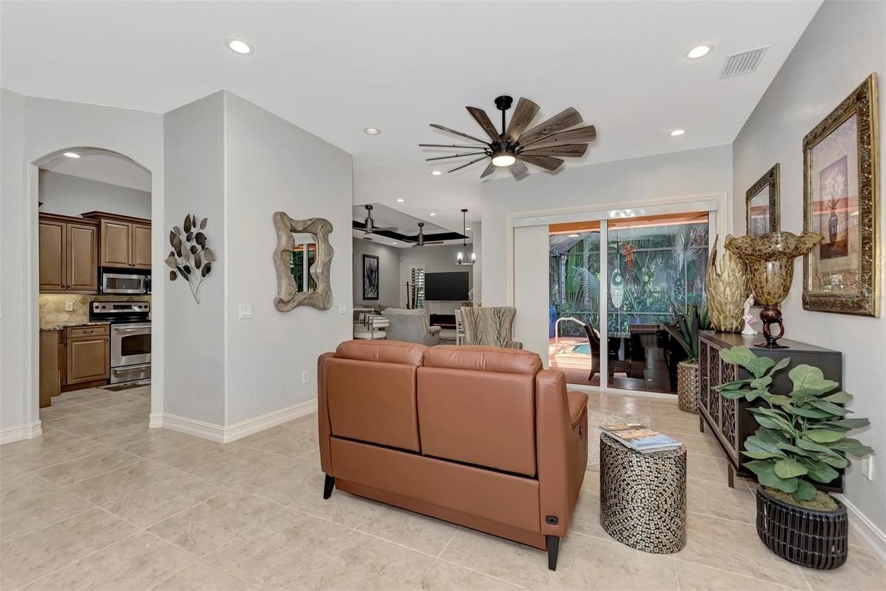 118 Sao Luiz St - Photo 7 of 48