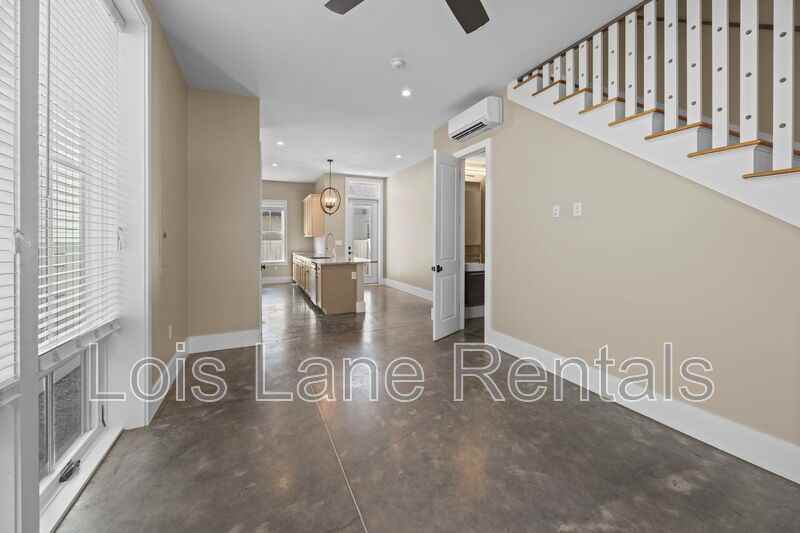 11 Porters Ct - Photo 3 of 31