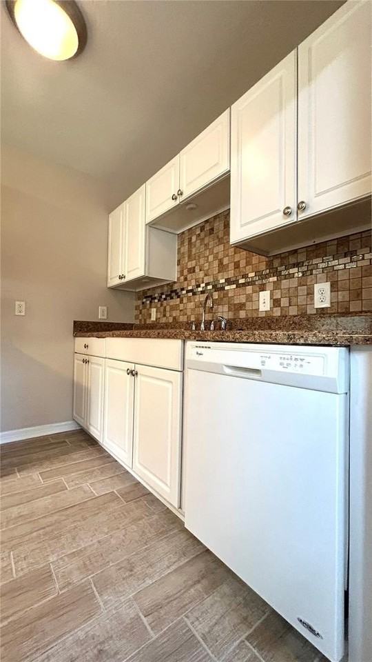 2411 Ne 11th St - Photo 7 of 20