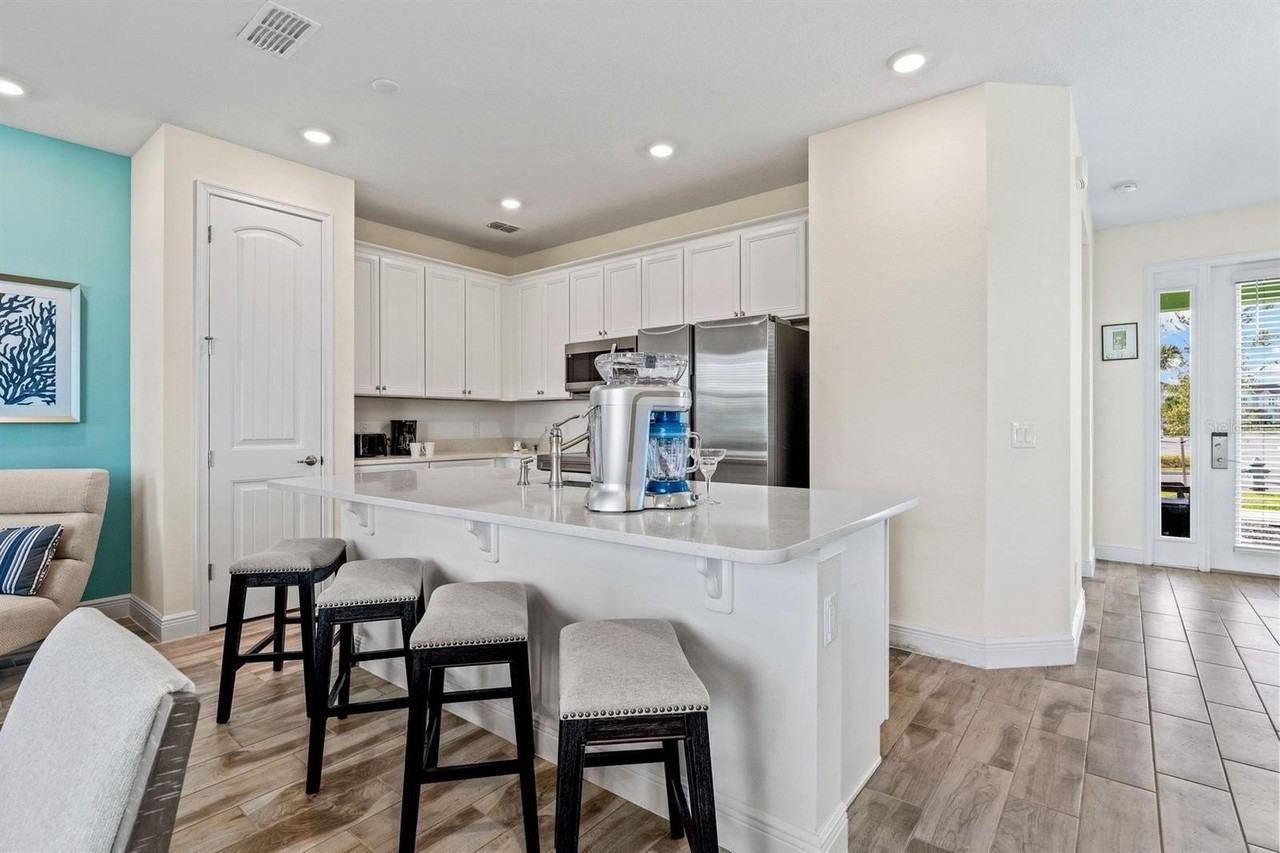 2979 CASTAWAY LANE - Photo 6 of 50