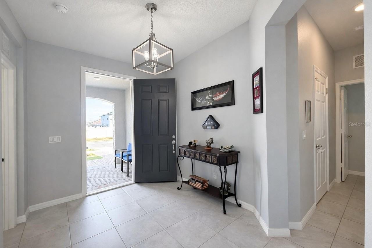 4054 Pindo Palm Ln - Photo 6 of 36