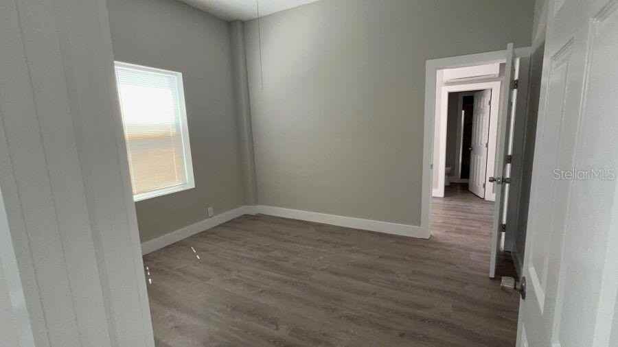 706 Harvey Ave - Photo 2 of 5