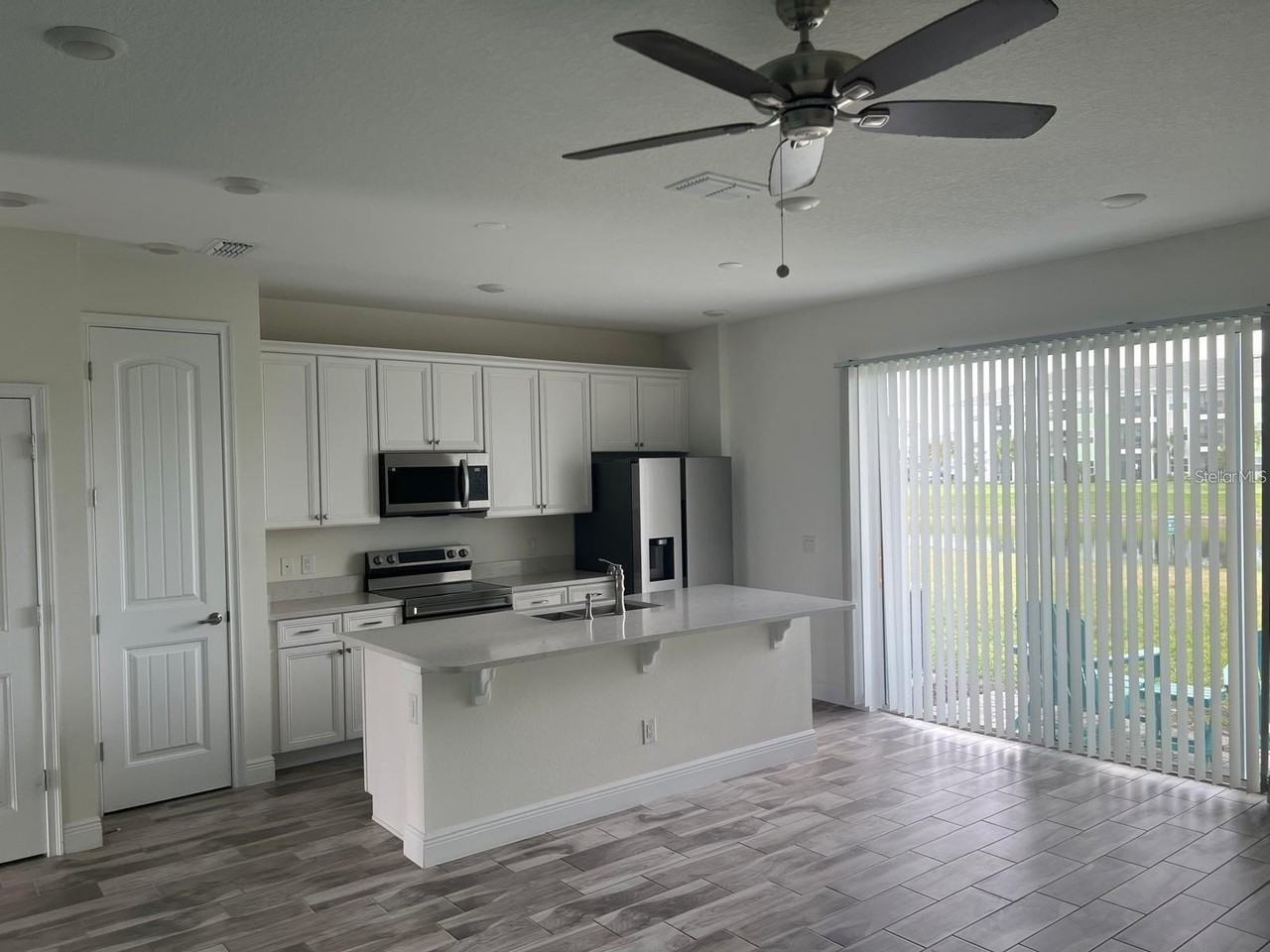 3077 Caribbean Soul Dr - Photo 2 of 29