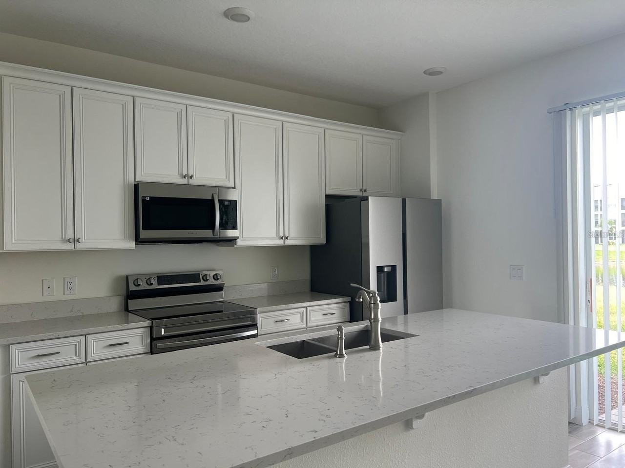 3077 Caribbean Soul Dr - Photo 4 of 29