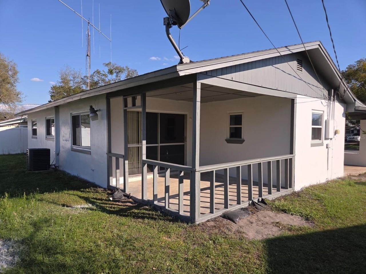 4463 Cassius St - Photo 5 of 20