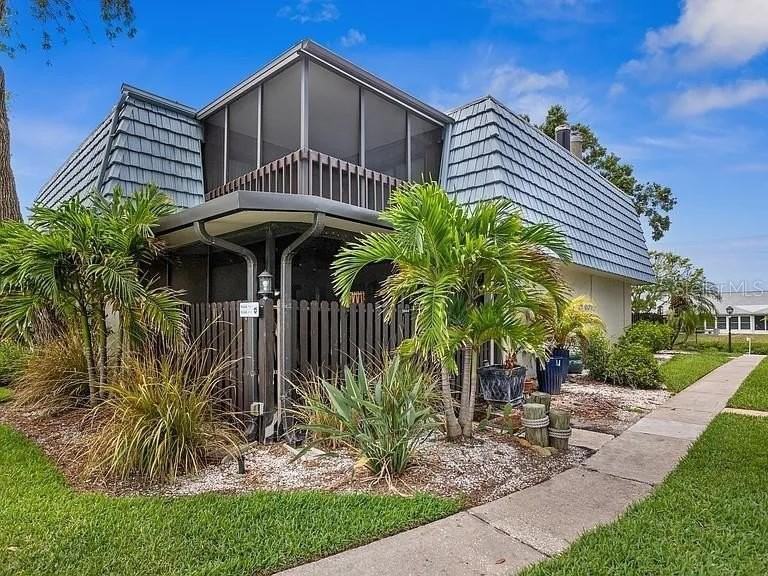 9444 Tradewinds Ave - Photo 2 of 11