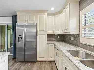 9444 Tradewinds Ave - Photo 4 of 11