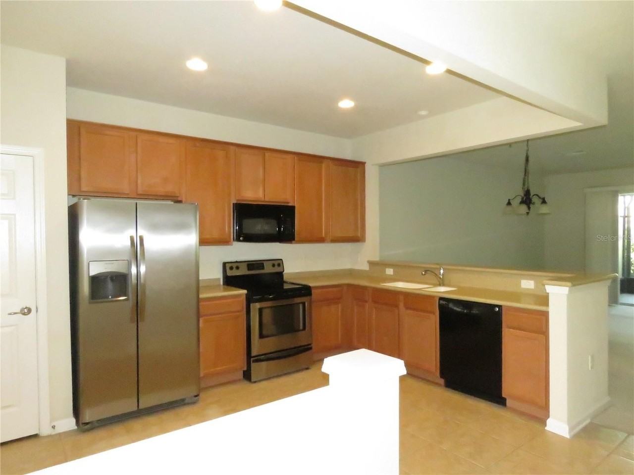 10224 Red Currant Ct - Photo 2 of 10