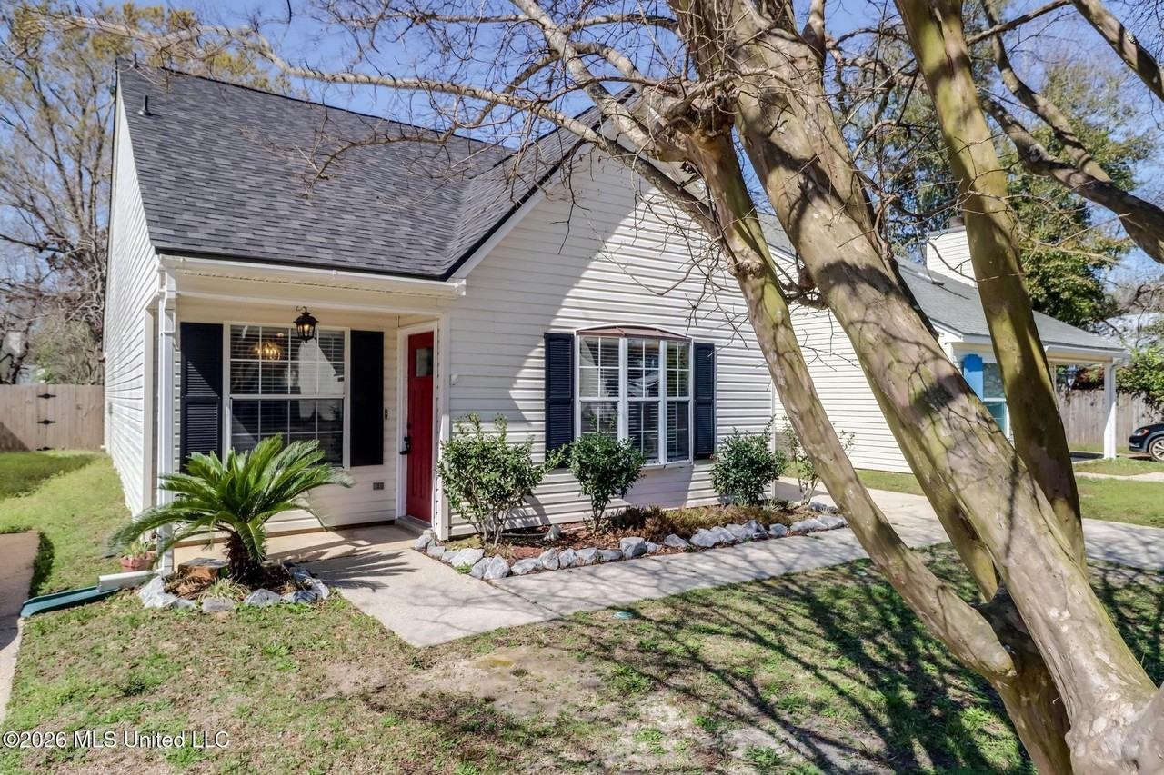 357 Bells Ferry Dr - Photo 2 of 21