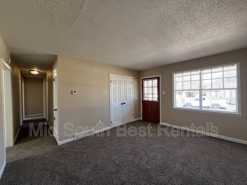 607 Burdette Ave - Photo 2 of 15