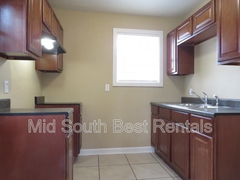 2927 Montague Cv - Photo 3 of 6