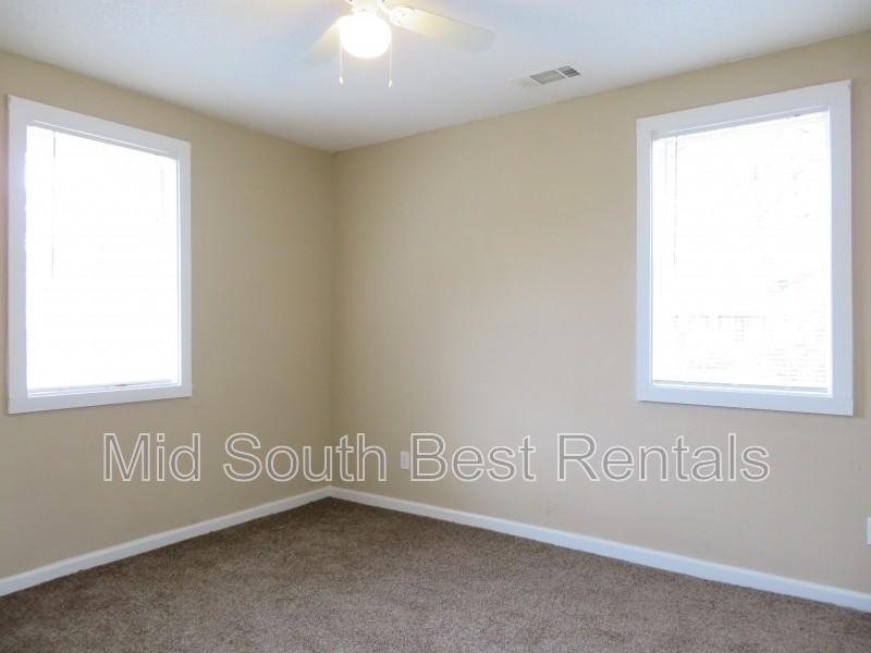 2927 Montague Cv - Photo 4 of 6