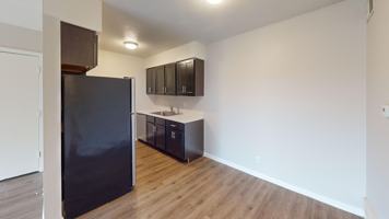 featured image of 6516 N University St