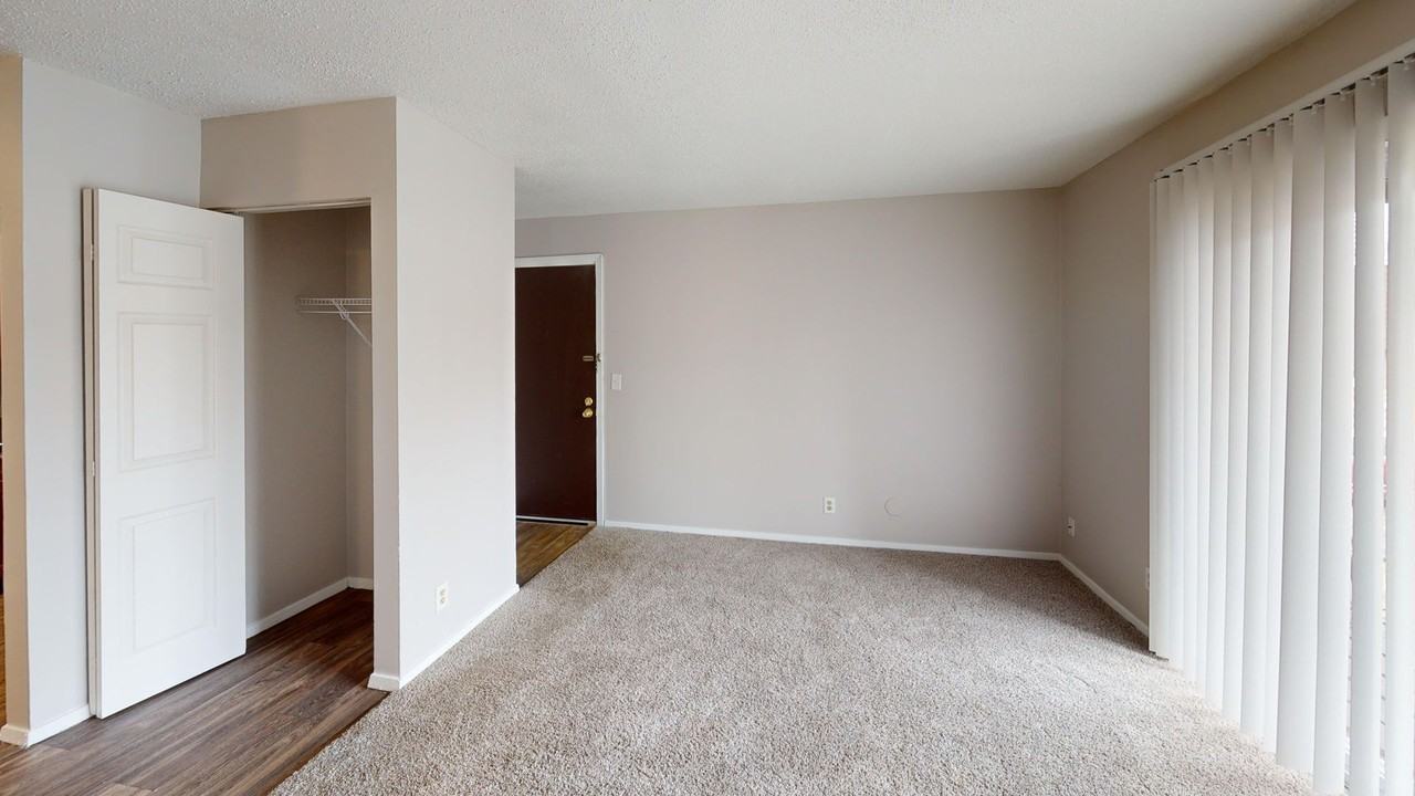 The Village on University - Photo 7 of 50