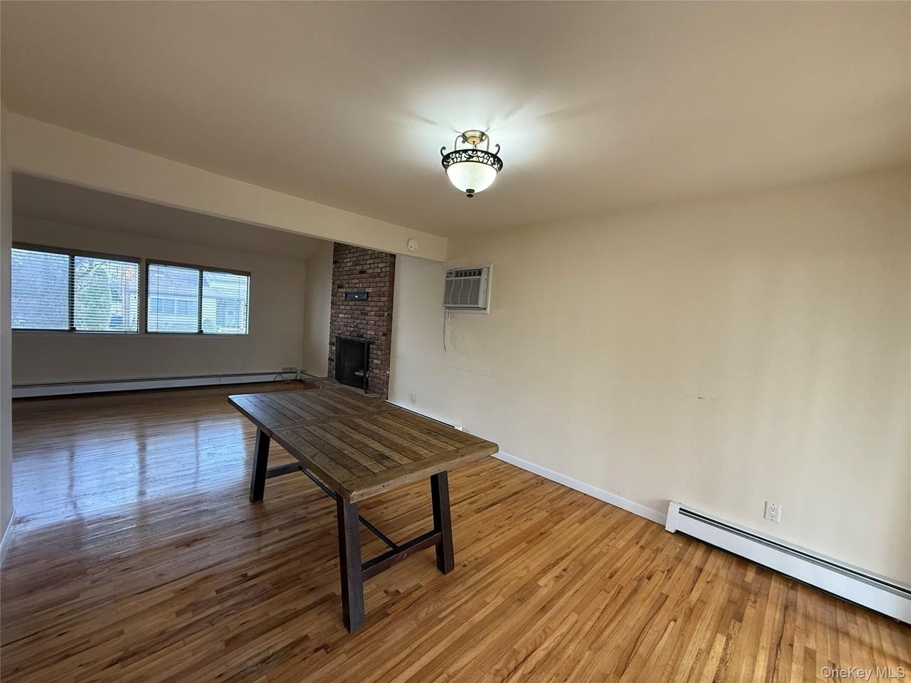 35A Norwood Rd Unit A - Photo 3 of 17