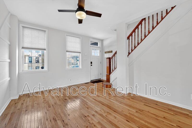 611 Grundy St - Photo 2 of 29