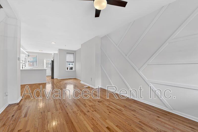 611 Grundy St - Photo 3 of 29