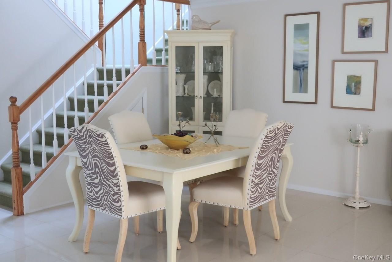 23 Northgate Cir - Photo 4 of 13