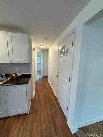 161 Glen Cove Ave #2ndFL - Photo 6 of 15